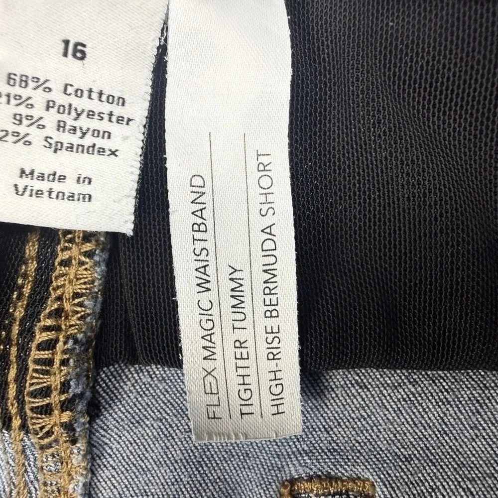 Lane Bryant Flex Magic Waistband High Rise Bermuda Shorts Blue Denim Women 16